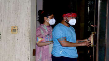Photos: Kareena Kapoor Khan and Saif Ali Khan spotted in Bandra