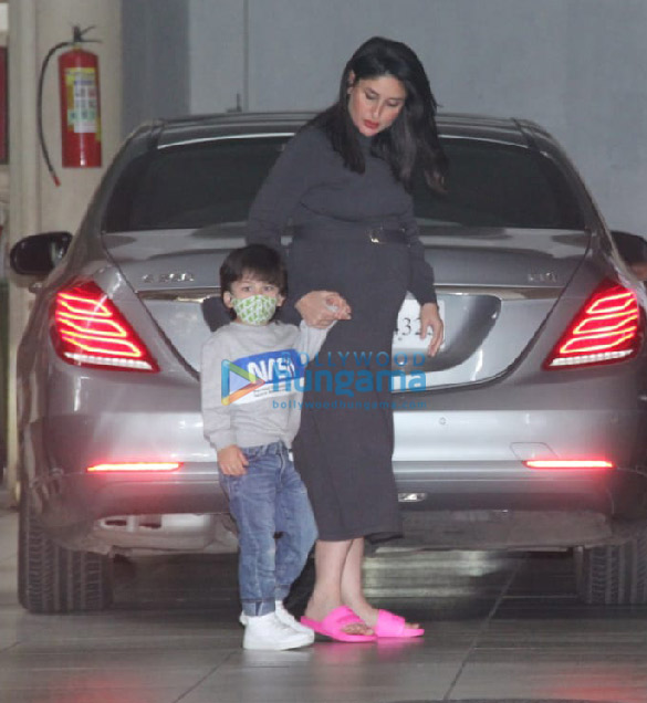 Photos: Kareena Kapoor Khan, Taimur Ali Khan and others snapped at Babita Kapoor’s house