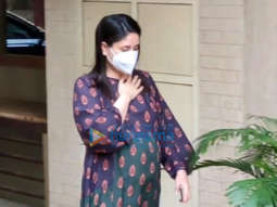 Photos: Kareena Kapoor Khan and Saif Ali Khan snapped in Mumbai