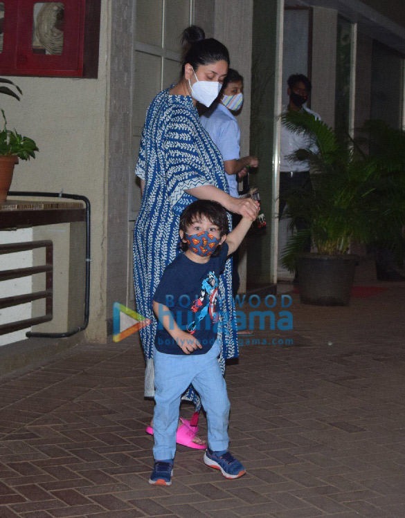 Photos: Kareena Kapoor Khan with Taimur Ali Khan and Karisma Kapoor spotted in Bandra