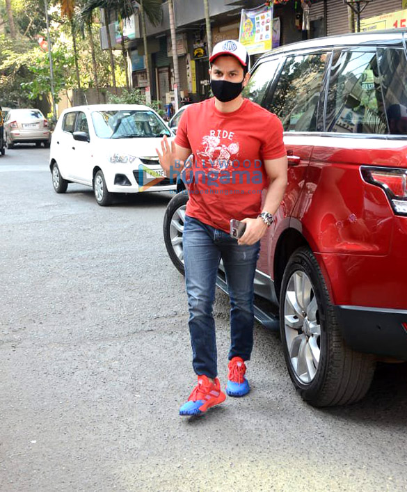 photos kunal kemmu snapped in andher 2