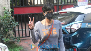 Photos: Mandira Bedi spotted in Khar