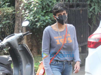 Photos: Mandira Bedi spotted in Khar