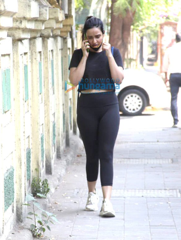 photos neha sharma spotted in bandra 1