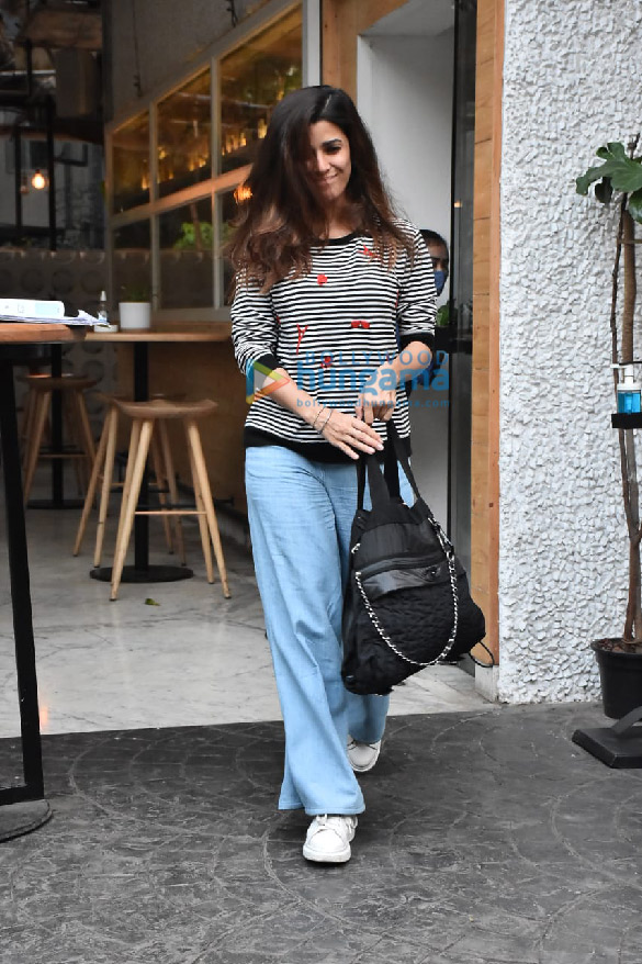Photos: Nimrat Kaur snapped at Khar Photos: Nimrat Kaur snapped at Khar