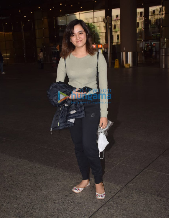 photos nora fatehi and shirley setia snapped at the airport 2