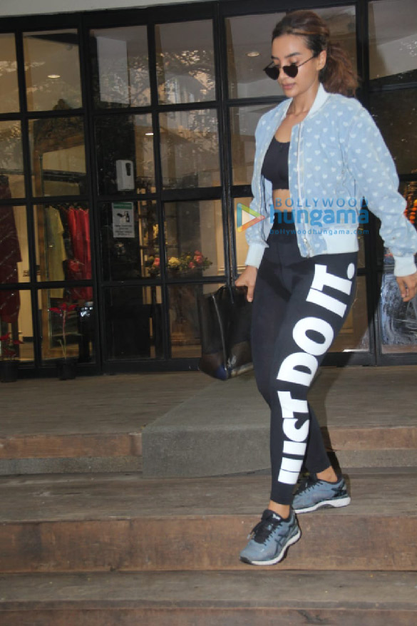 Photos: Patralekha spotted outside gym in Bandra Photos: Patralekha spotted outside gym in Bandra