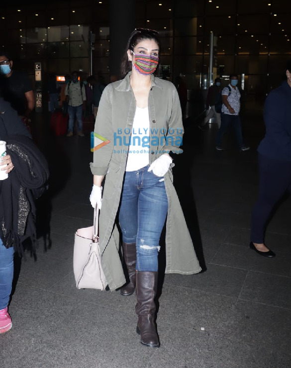 photos ranbir kapoor alia bhatt urvashi rautela mouni roy and others snapped at the airport 0001