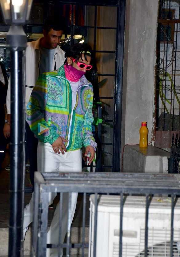 photos ranveer singh spotted at a store in bandra 3