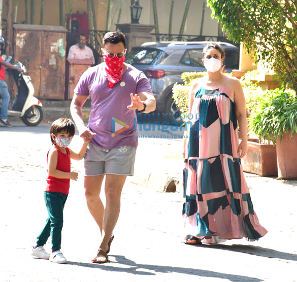 photos saif ali khan kareena kapoor khan and taimur ali khan spotted in bandra 4 2
