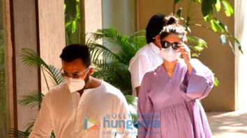 Photos: Saif Ali Khan and Kareena Kapoor Khan spotted in Bandra