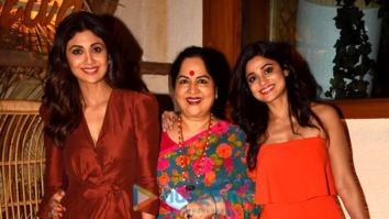 Photos: Shilpa Shetty, Raj Kundra, Shamita Shetty and Sunanda Shetty spotted at Bastian in Bandra