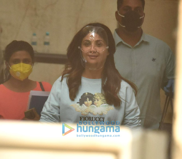 photos shilpa shetty snapped at sunny super sound in juhu for dubbing 1