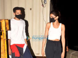 Photos: Siddhant Chaturvedi and Deepika Padukone snapped at Gateway Of India in Mumbai