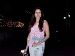 Photos: Sonnalli Seygall spotted at Prithvi Theatre