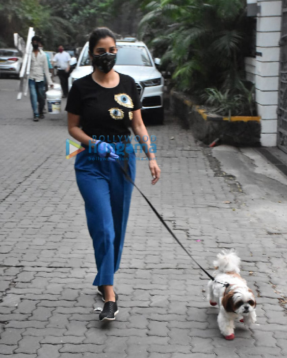 photos sophie choudry snapped in pali hill 2