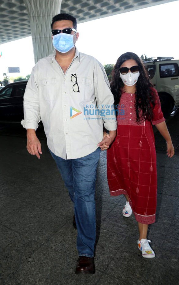 photos urvashi rautela kriti sanon alia bhatt and others snapped at the airport 2