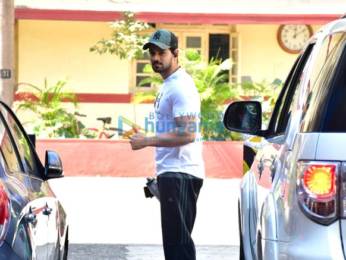 Photos: Zareen Khan, Neha Sharma and Sooraj Pancholi spotted at I Think Fitness
