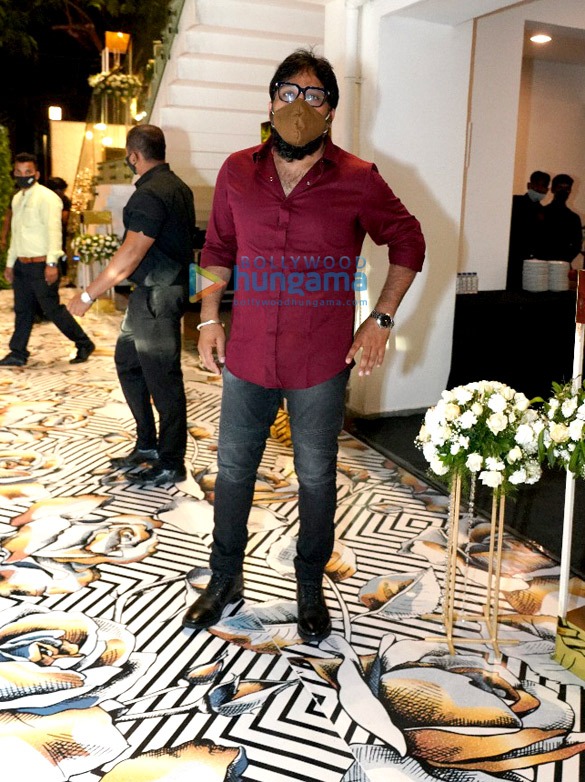 photos celebs grace dil rajus 50th birthday celebrations 7