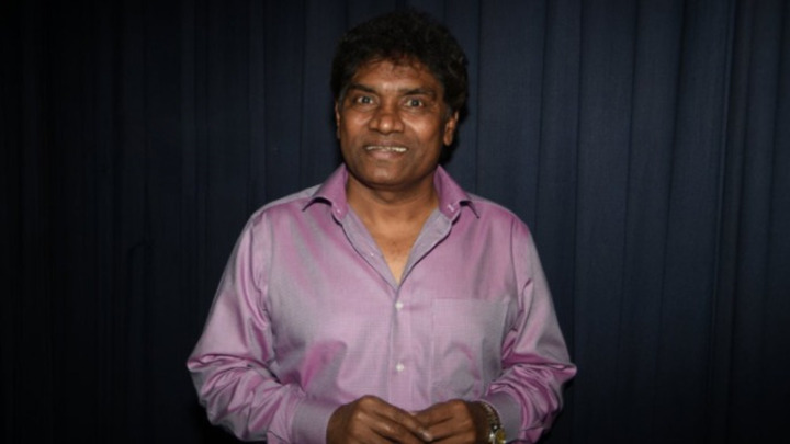 “Shah Rukh Khan bechara mujhe HAUNSLA dene…”: Johnny Lever | Coolie No 1 | Rapid Fire & Mimicry “Shah Rukh Khan bechara mujhe HAUNSLA dene…”: Johnny Lever | Coolie No 1 | Rapid Fire & Mimicry
