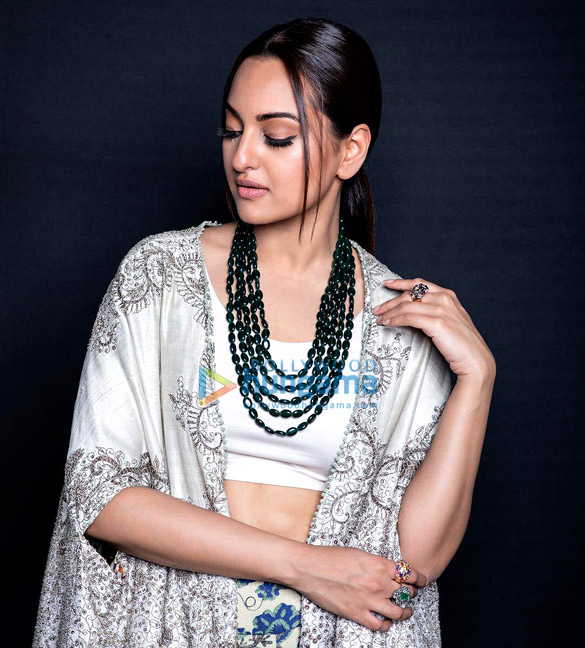 sonakshi sinha 1 7