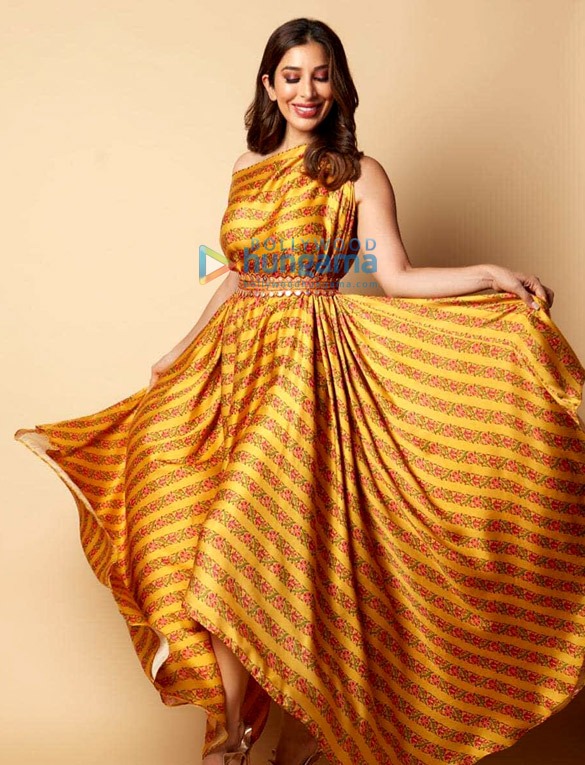 sophie choudry 1 2