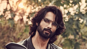 Team Jersey wraps the shoot after a year, Shahid Kapoor posts a picture to mark the occasion
