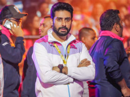 WATCH: Abhishek Bachchan gets candid with Jaipur Pink Panthers’ family