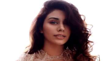 Celebrity Photo Of Warina Hussain