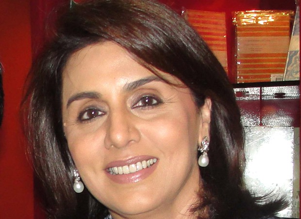 Neetu Kapoor flies back to Mumbai after testing positive for COVID-19 during the shoot of Jug Jug Jeeyo in Chandigarh 