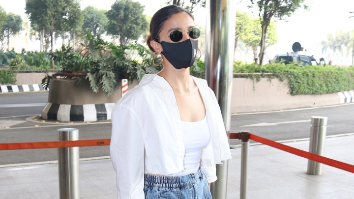 Alia Bhatt spotted at Airport