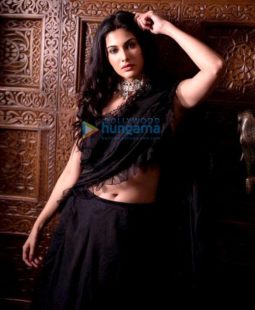 Celebrity Photo Of Amyra Dastur