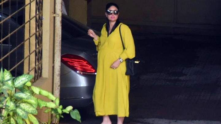 Kareena Kapoor Khan spotted outside her house in Bandra