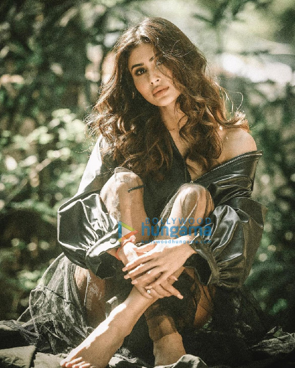 mouni roy 1 11