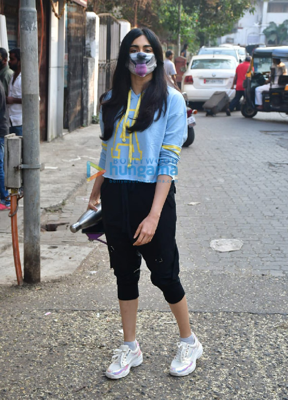 photos adah sharma spotted at sequel in bandra 3 2