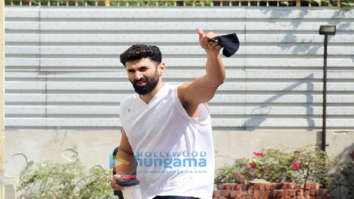 Photos: Aditya Roy Kapur spotted at a gym in Bandra