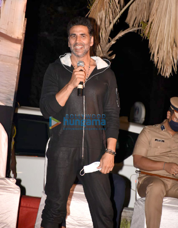 Photos: Akshay Kumar graces the launch of Segways for Mumbai Police Patrolling