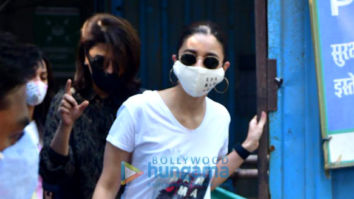 Photos: Alia Bhatt and Neetu Singh snapped at Pali Hill in Bandra