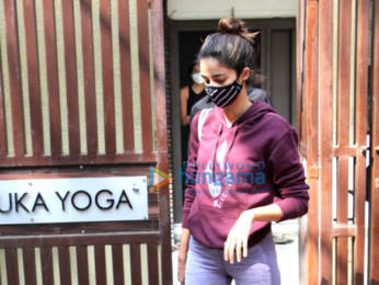 Photos: Ananya Panday spotted at yoga class in Bandra