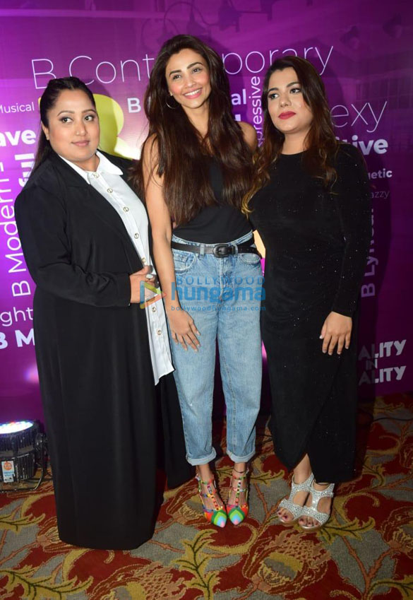 photos daisy shah and other celebs snapped at a dance event 2