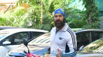 Photos: Dino Morea spotted at the gym