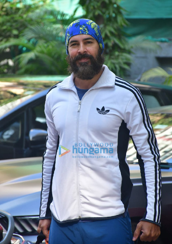 photos dino morea spotted at the gym 2