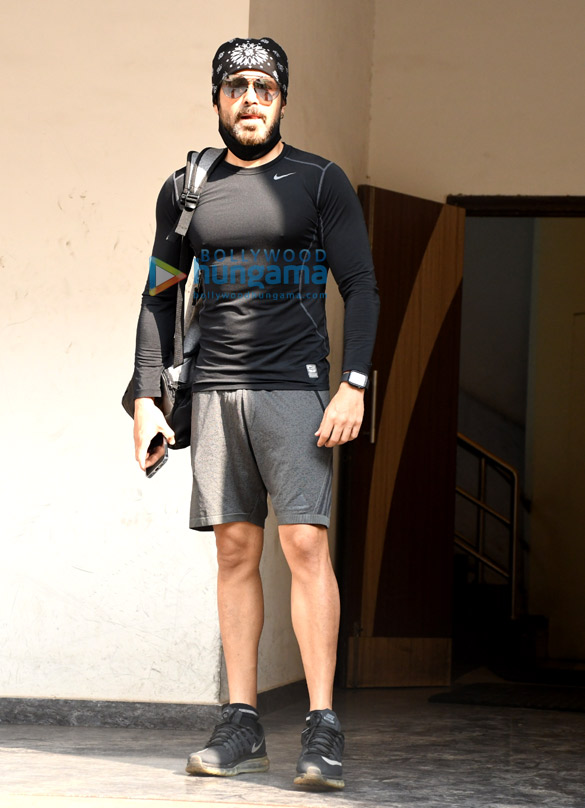 photos emraan hashmi spotted at ithink fitness 3