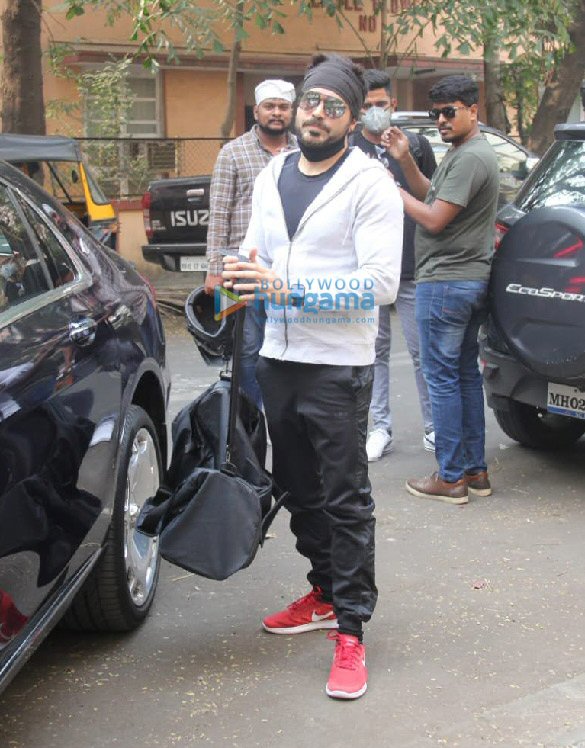photos emraan hashmi spotted at the gym 2
