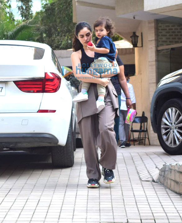photos gabriella demetriades spotted in bandra with her son 3