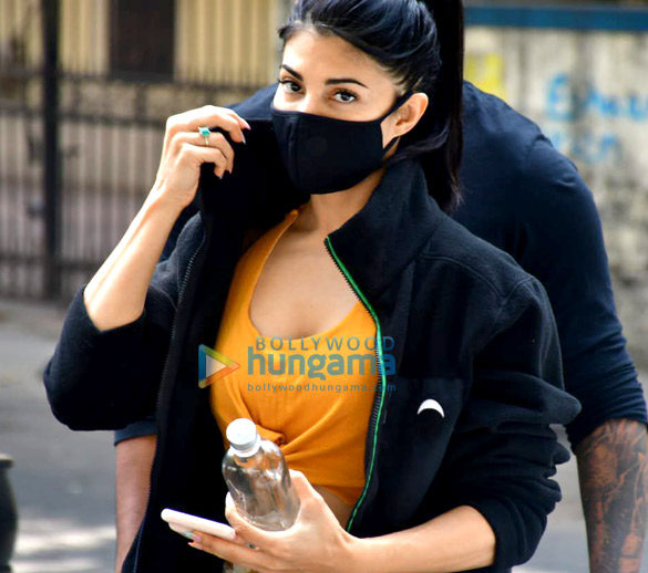 photos jacqueline fernandez spotted at a cafe in bandra 3