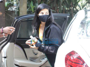 Photos: Jacqueline Fernandez spotted at dance class in Bandra