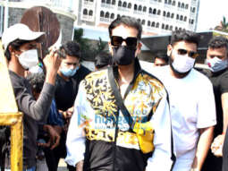Photos: Karan Johar spotted at Gateway Of India, leaves for Varun-Natasha wedding