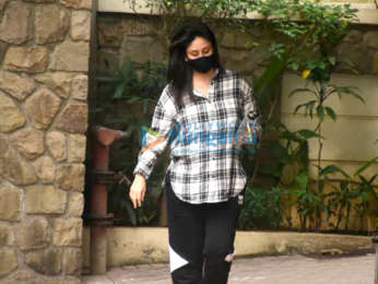 Photos: Kareena Kapoor Khan spotted in Bandra