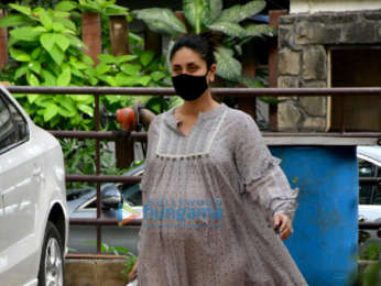 Photos: Kareena Kapoor Khan spotted in Bandra